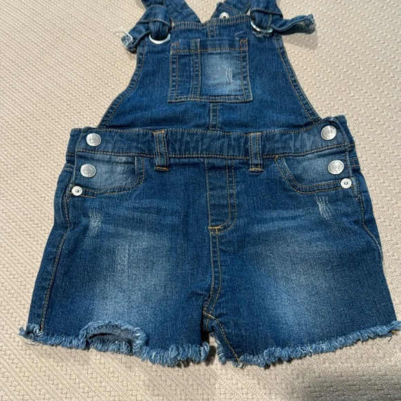7 For All Mankind Girl’s Shorts Ovealls - Picture 3 of 11
